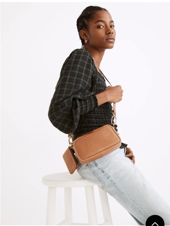 Madewell Handbags - Madewell leather mini crossbody bag